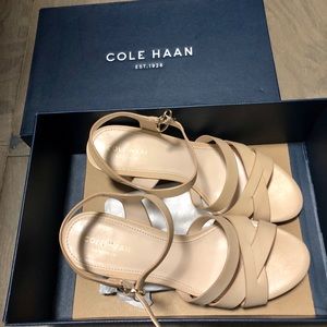 COLE HANN Jianna Mid sandal Size 6 Nude 65mm NWT!